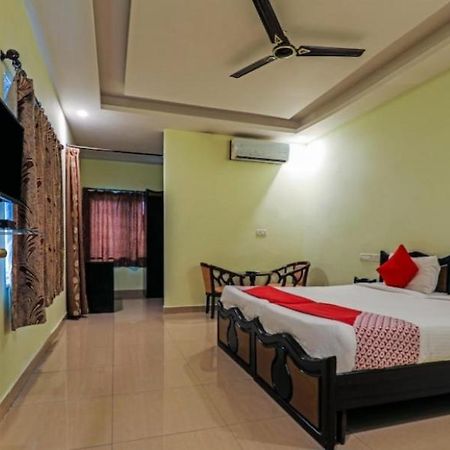Hotel Meridian Grand 샴샤바드 외부 사진